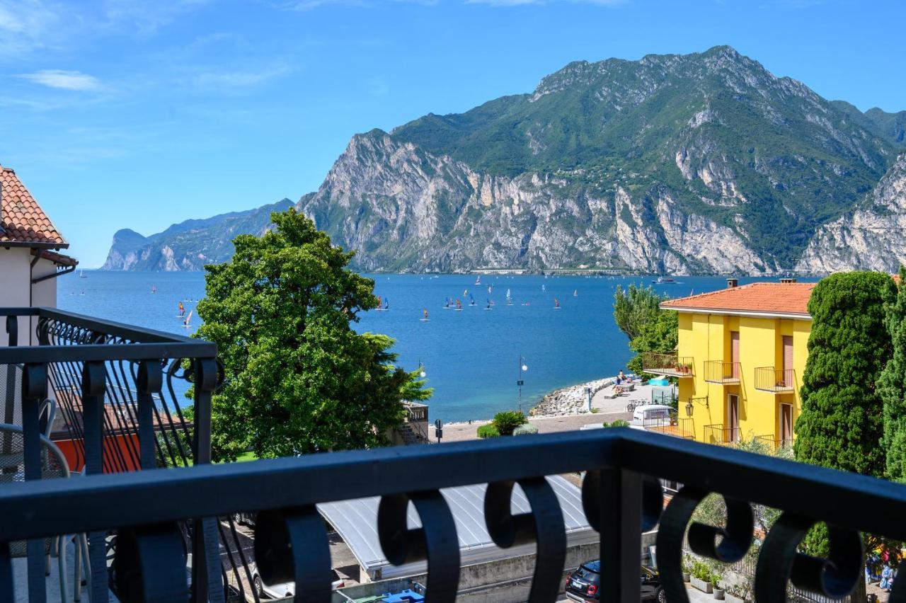 Hotel Benaco Torbole Sul Garda Екстер'єр фото