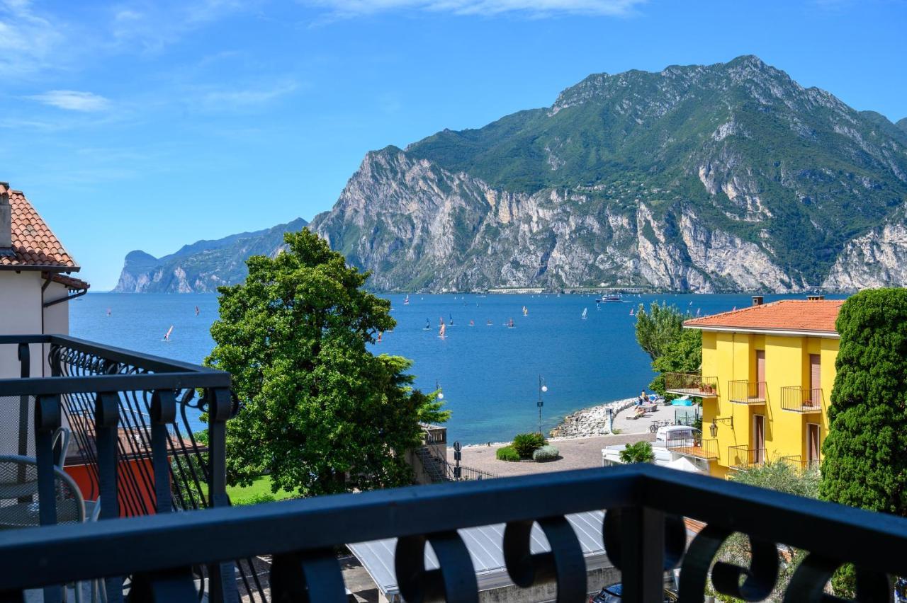 Hotel Benaco Torbole Sul Garda Екстер'єр фото