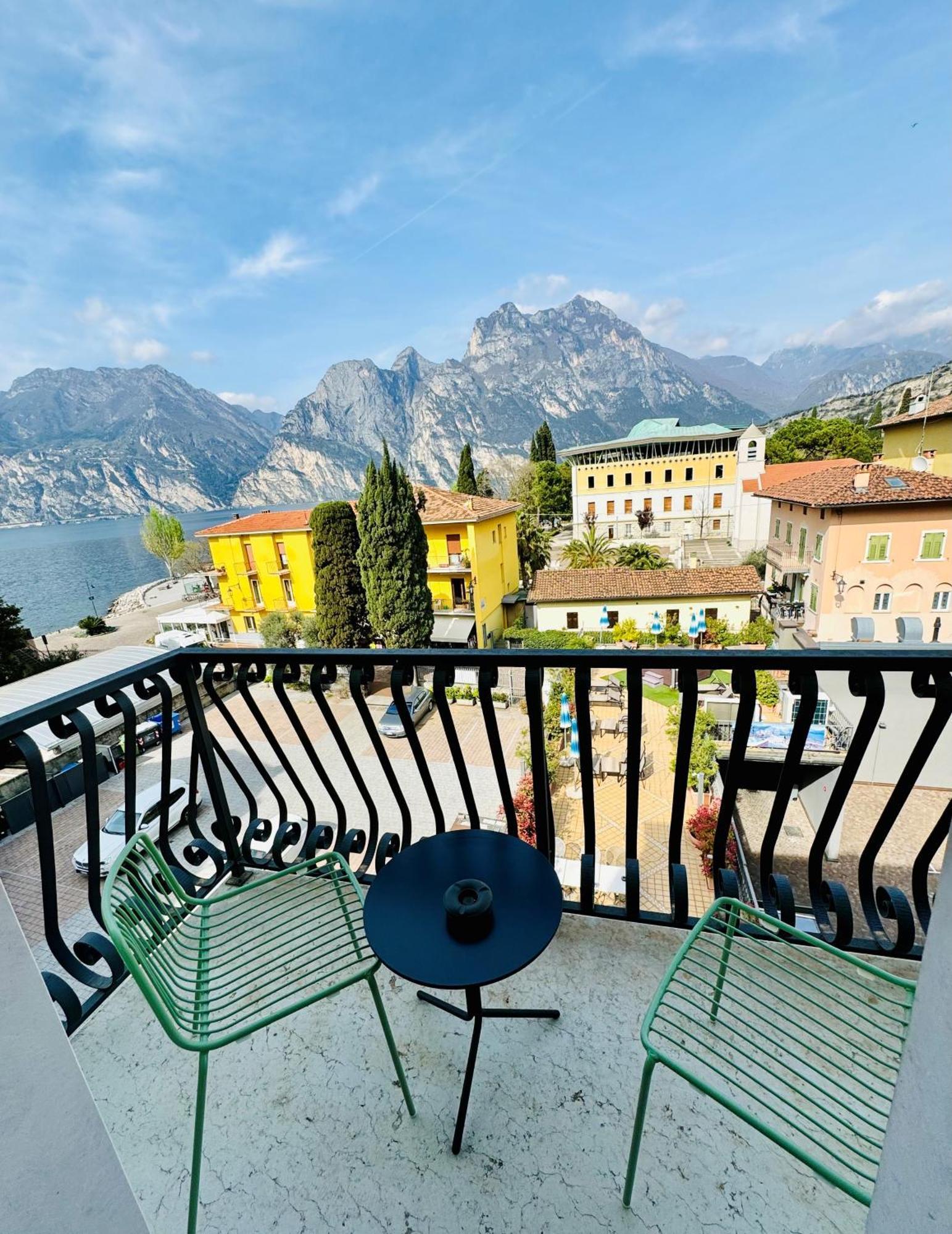 Hotel Benaco Torbole Sul Garda Екстер'єр фото