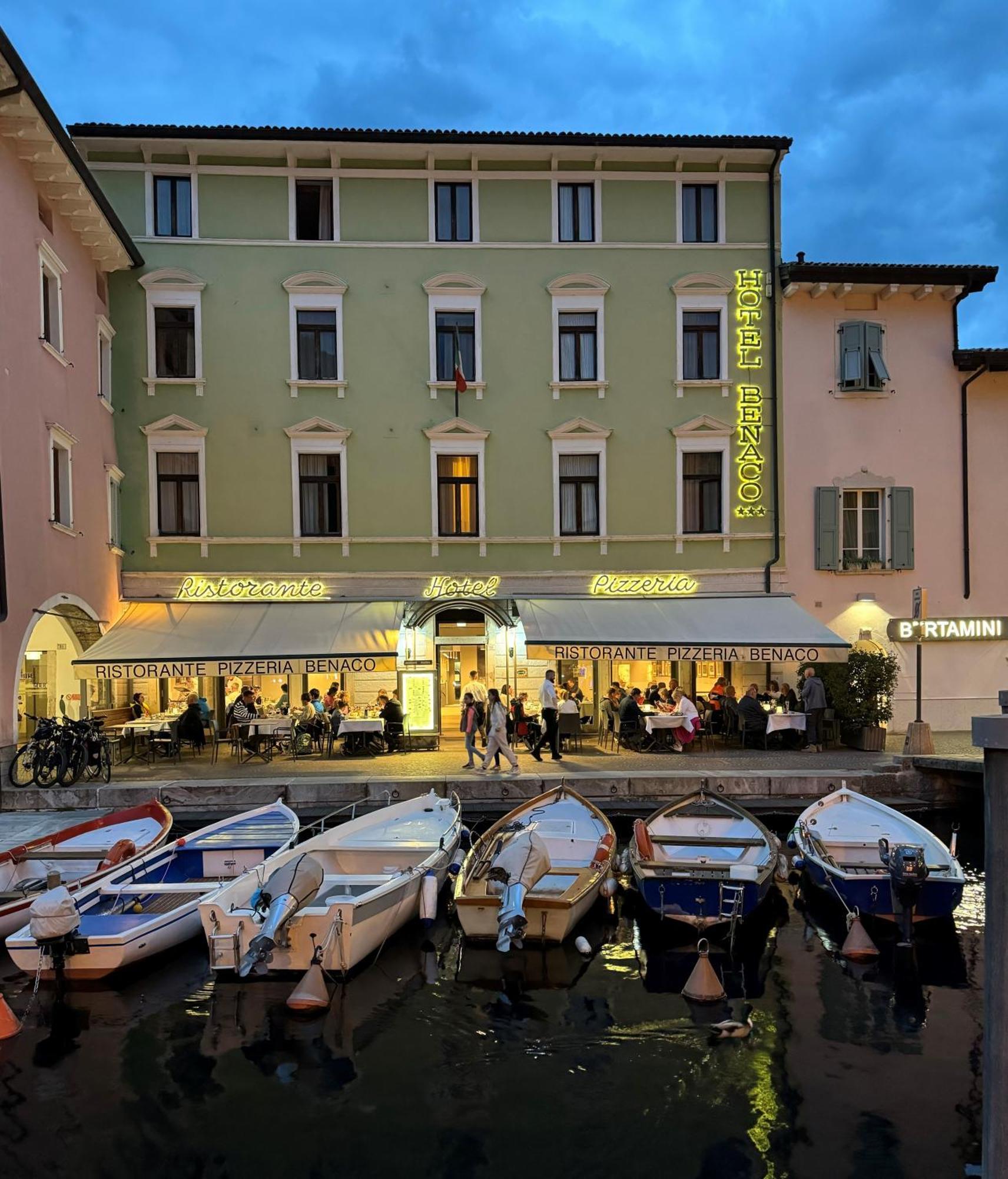 Hotel Benaco Torbole Sul Garda Екстер'єр фото