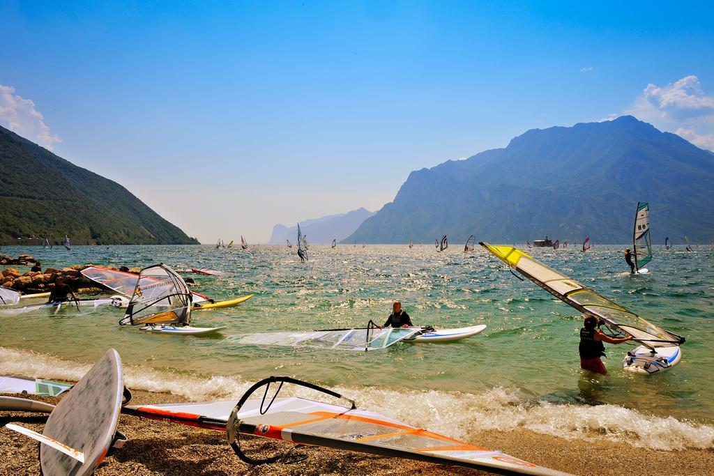 Hotel Benaco Torbole Sul Garda Екстер'єр фото